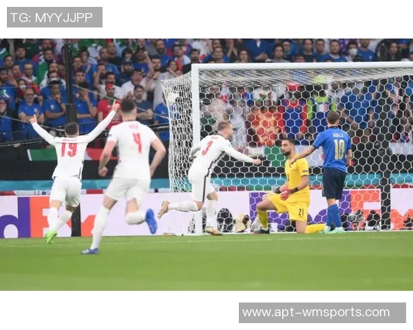 舍什科三连射斩获处子球荣膺曼联九月最佳进球称号 舍什科三连射斩获处子球荣膺曼联九月最佳进球称号