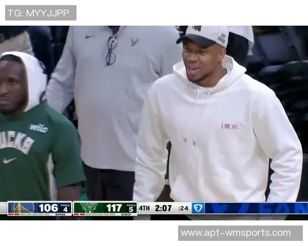 罗林斯火力全开11投8中三分球完美4投4中砍下25分助攻与抢断双双上双 罗林斯火力全开11投8中三分球完美4投4中砍下25分助攻与抢断双双上双