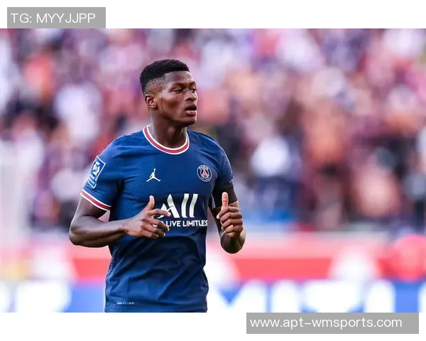 努诺门德斯任意球惊艳全场法甲官方称其为世界最佳左后卫