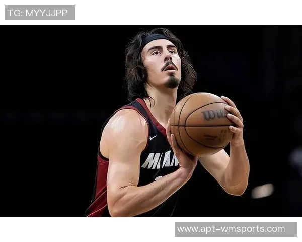 哈克斯全力以赴16投11中砍下31分8篮板4助攻却难救球队失利 哈克斯全力以赴16投11中砍下31分8篮板4助攻却难救球队失利